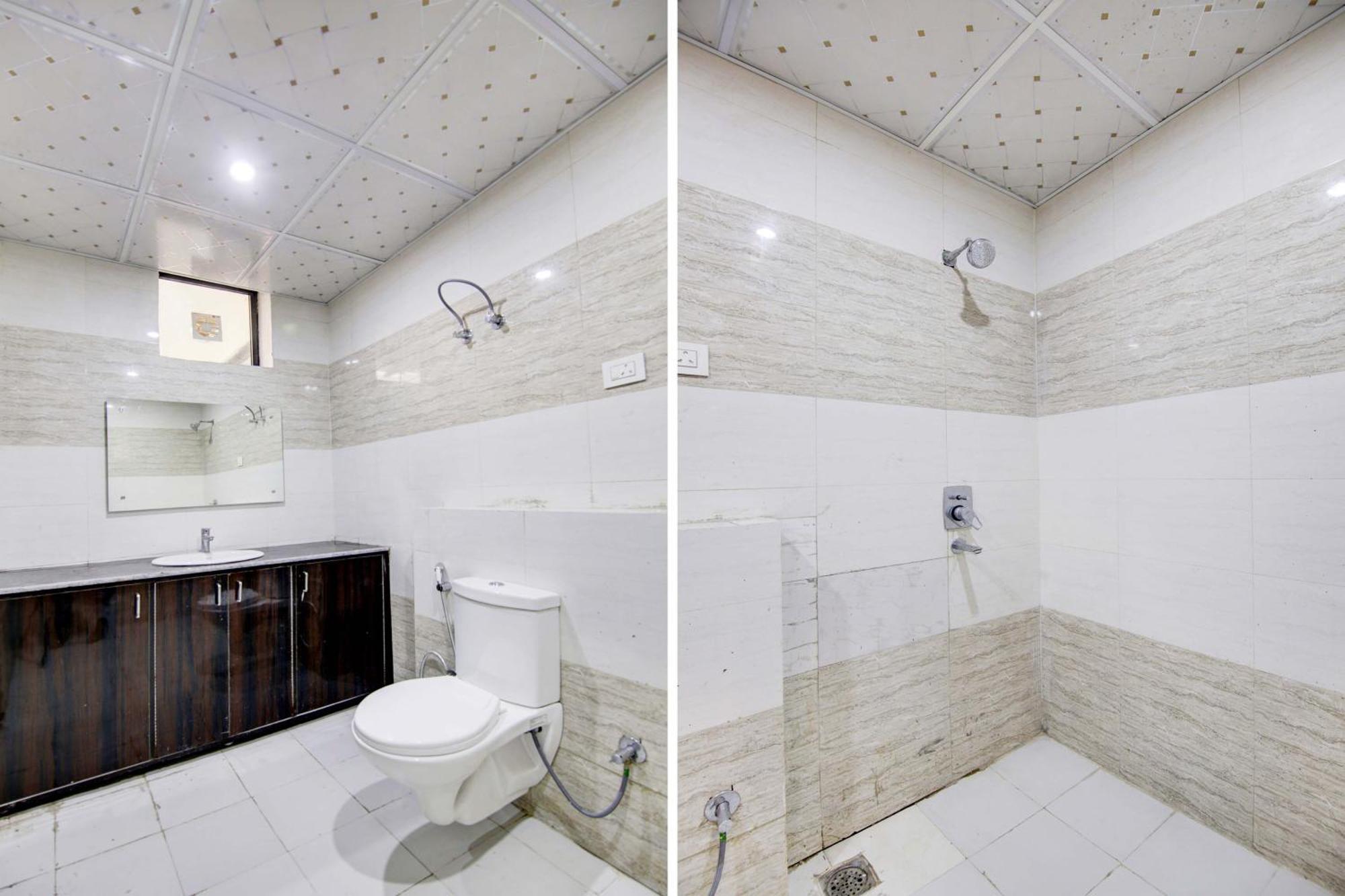 Oyo White House Otel Noida Dış mekan fotoğraf